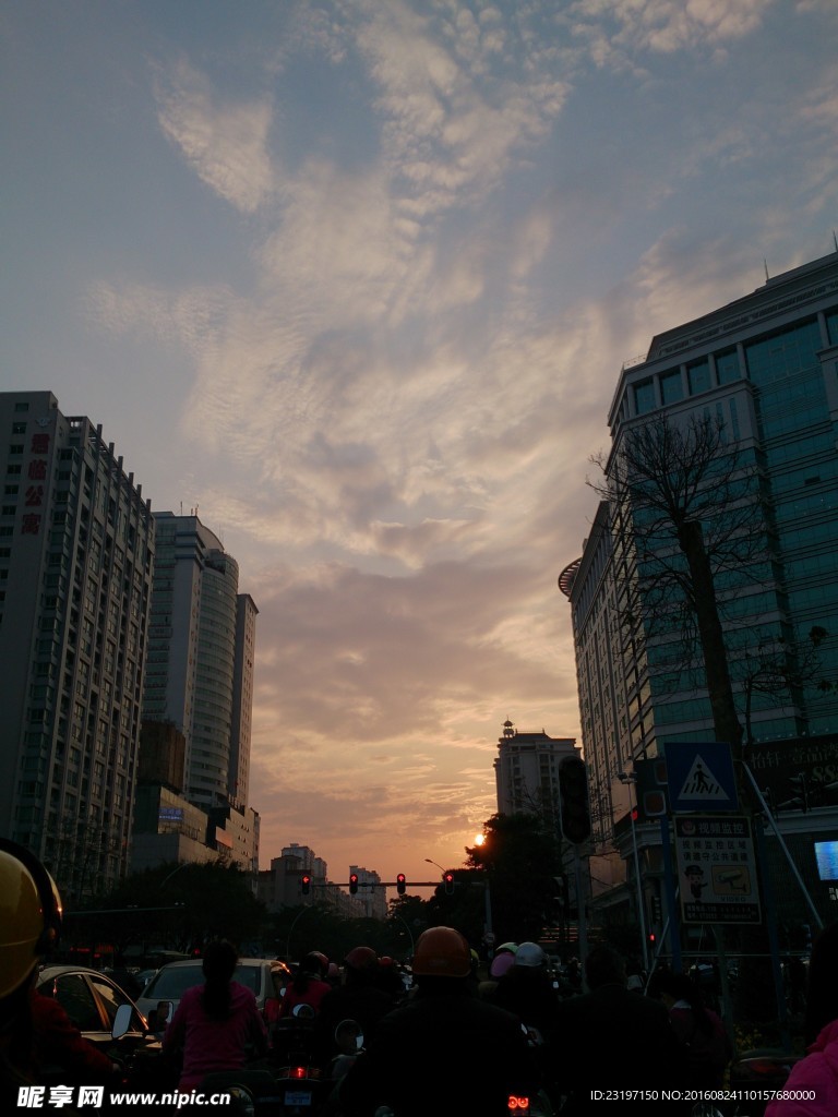 晚霞