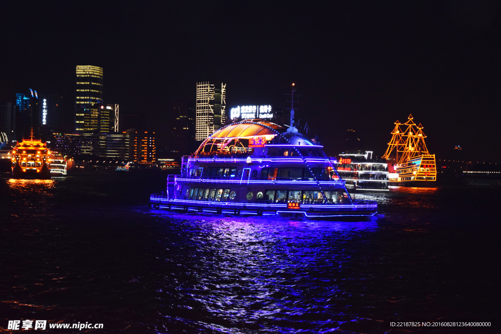 黄浦江夜景游艇