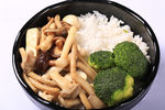 蘑菇饭美食