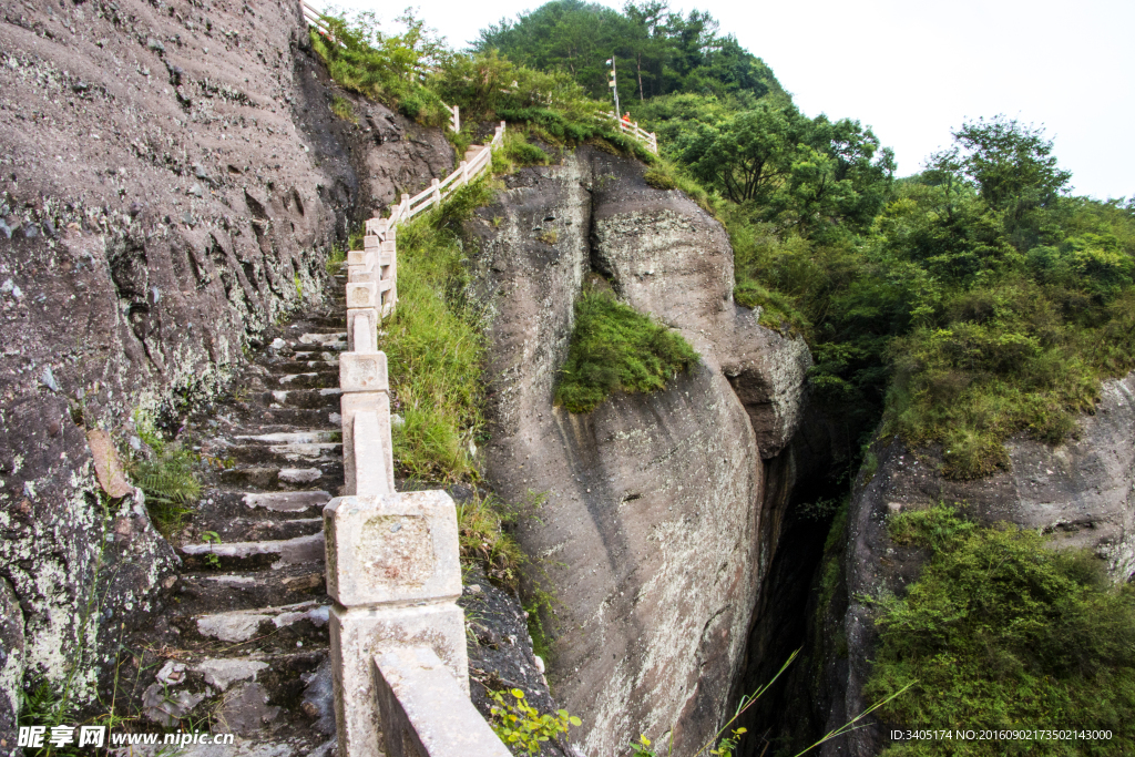 连城冠豸山鲤鱼背