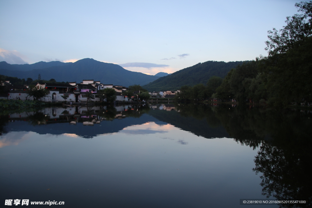 夕阳古镇