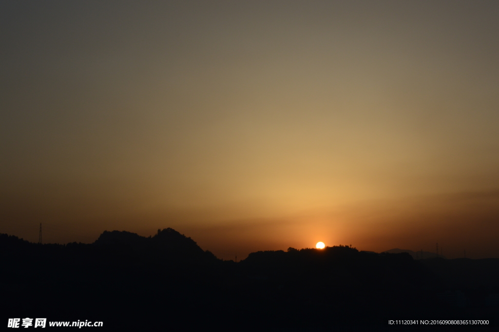 田园夕阳西下美丽风景