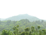 雨后山顶