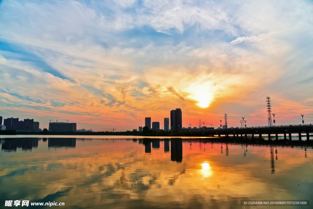 夕阳晚霞