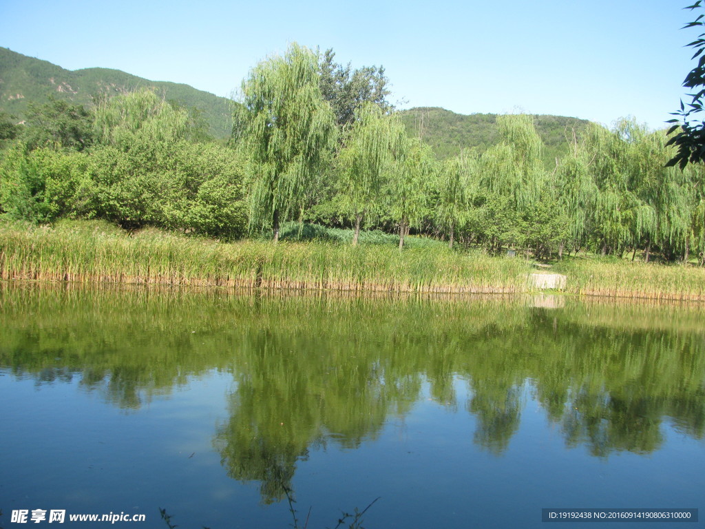 湖水美景