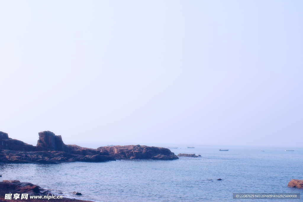 海边礁石