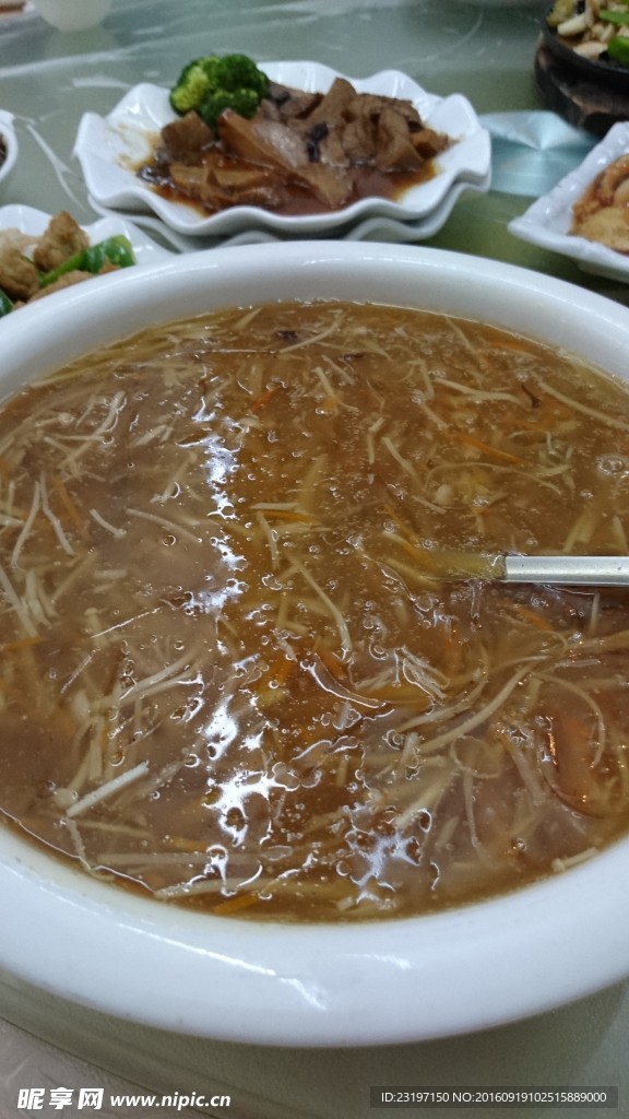 素菜红烧碗翅