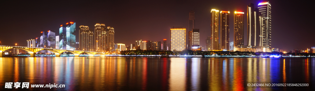 长沙湘江夜景