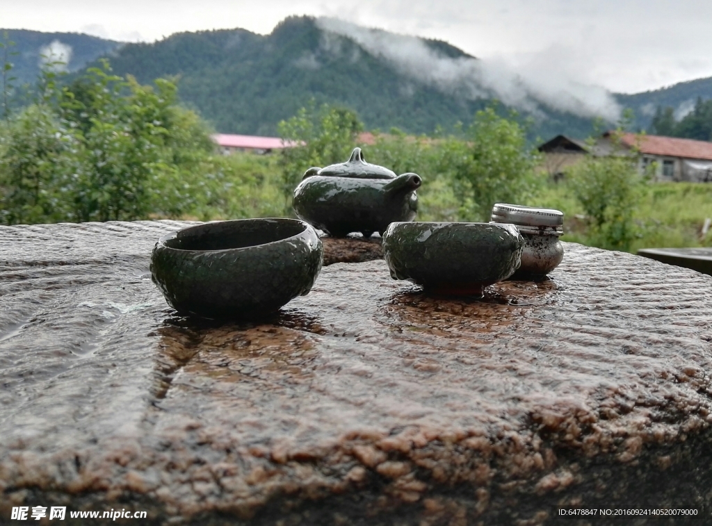 心随流水惹香茗