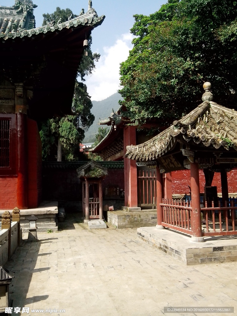 亭台楼阁