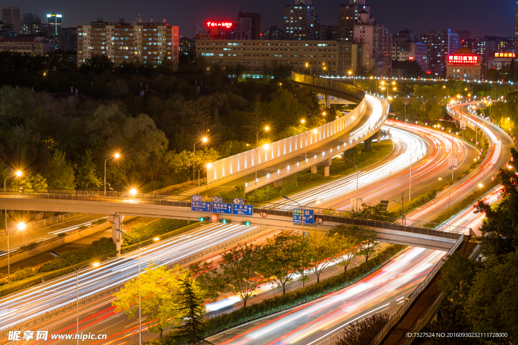 东直门夜景