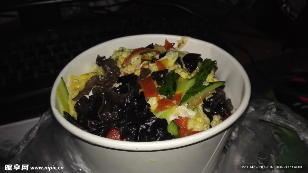 盒子中的美食