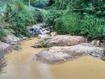 岩石上的流水