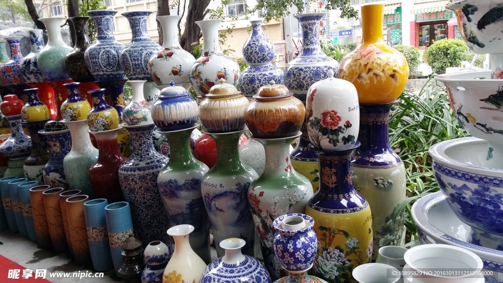 精美花瓶