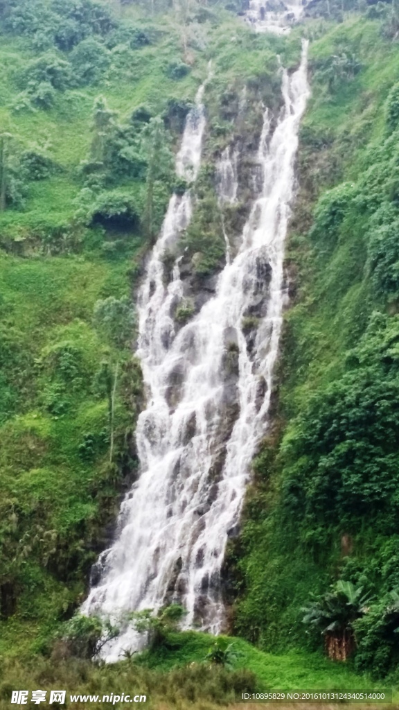 水濂山瀑布