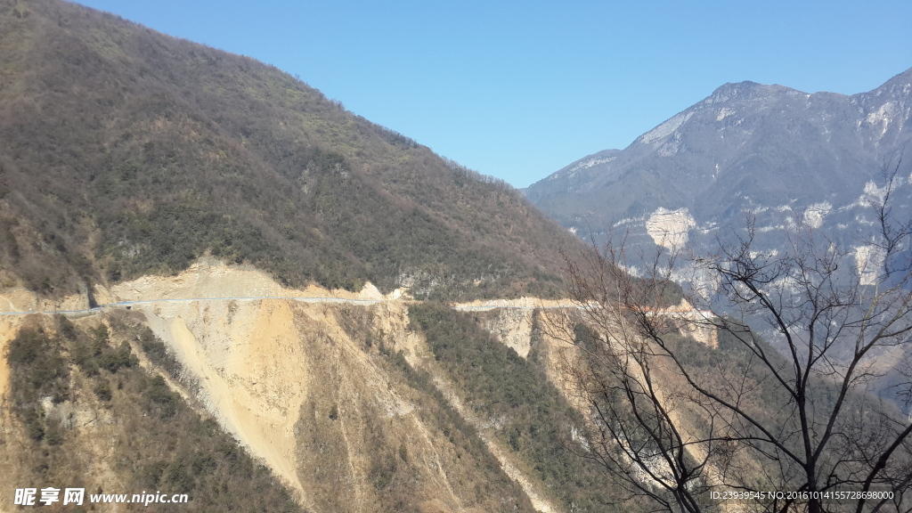 秋天的山