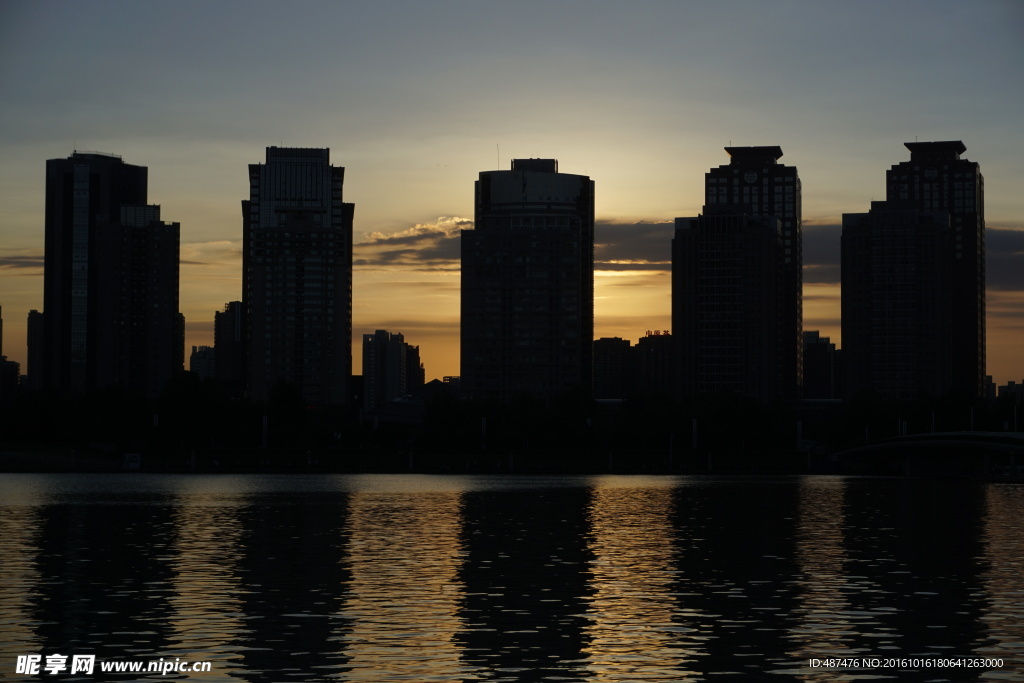 郑东新区 夕阳