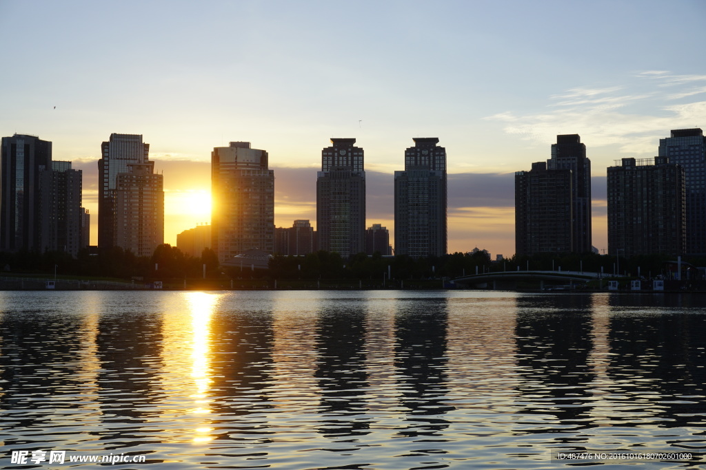 郑东新区夕阳