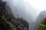 轻雾中的黄山美景（高清图）