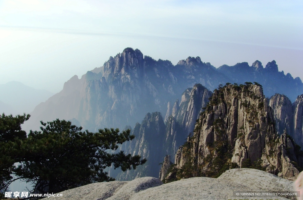 轻雾中的绝美黄山（高清图）