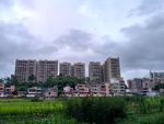 乡村的台风云雾