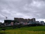 乡村的台风云雾