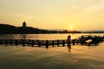 雷峰夕照