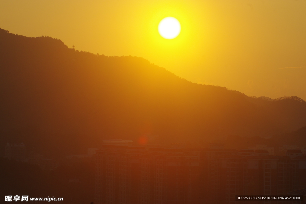 夕阳落山