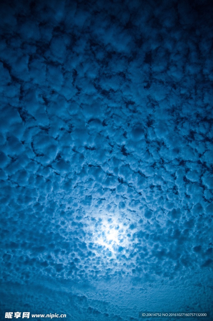 蔚蓝的天空