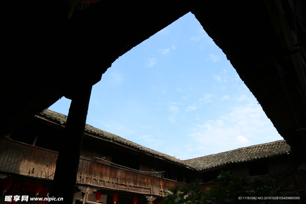 四角天空