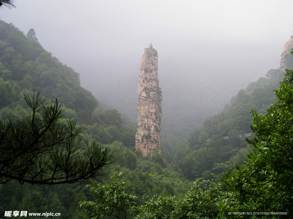 雾灵山仙人塔