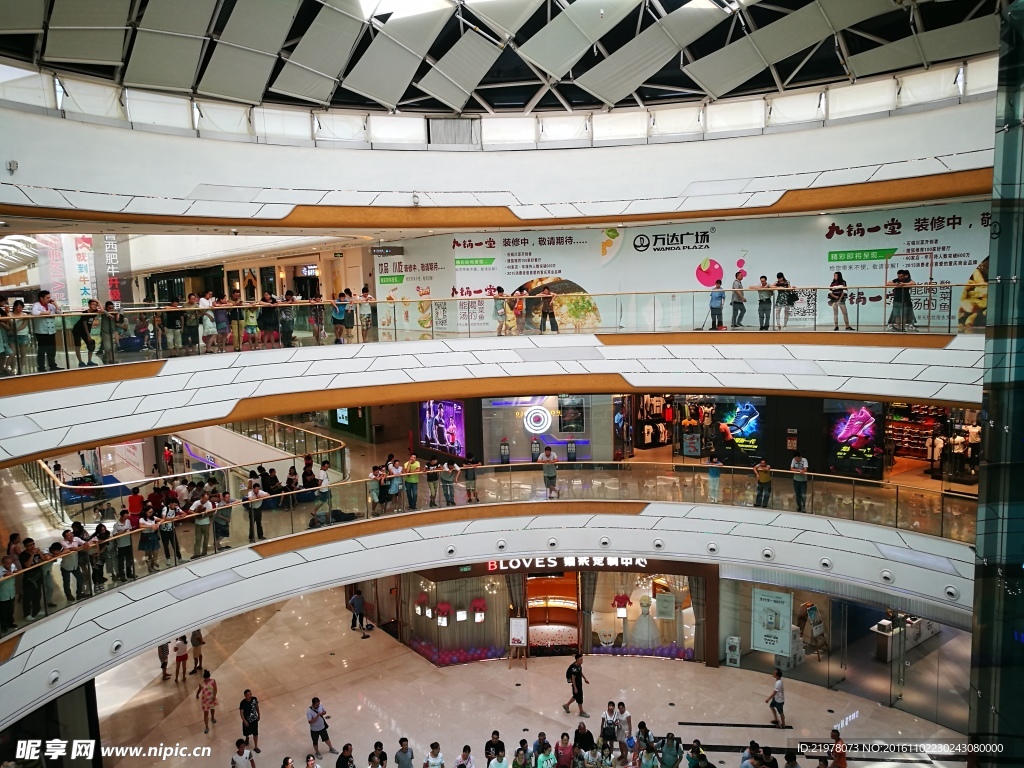2023万达广场(上海松江店)购物,据说之前人气很旺的， 但是年...【去哪儿攻略】