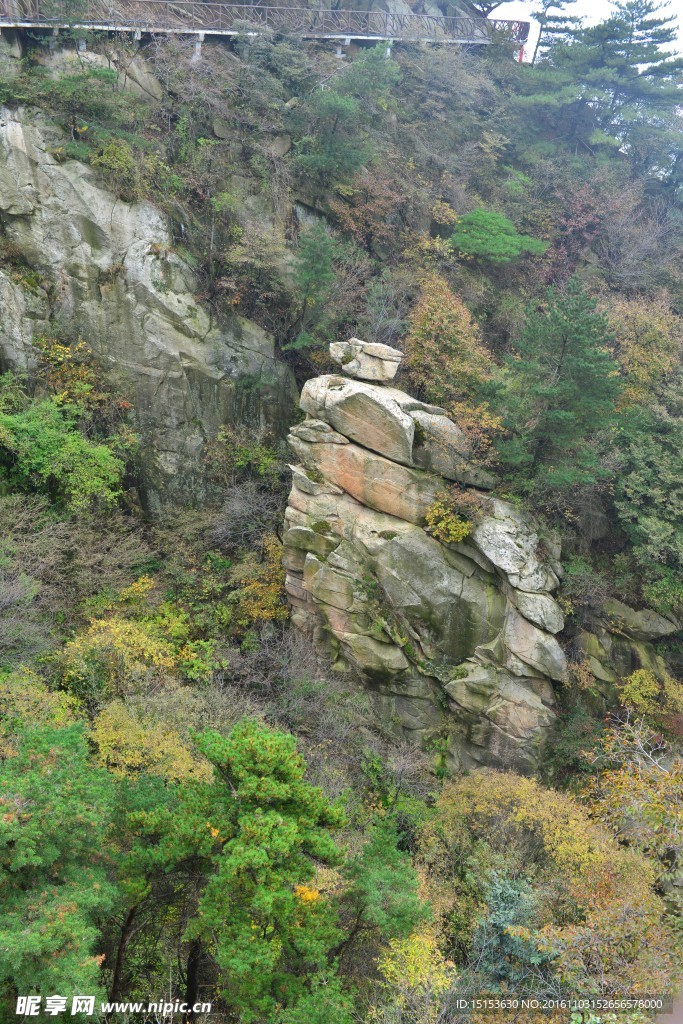 蒙山   蒙山孔雀石