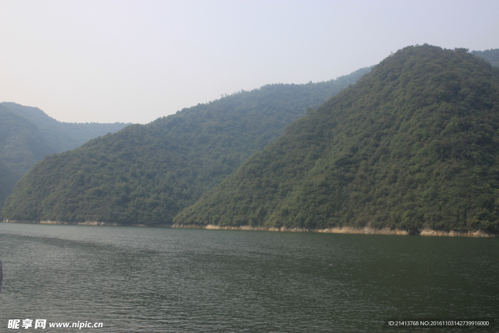 名山大川