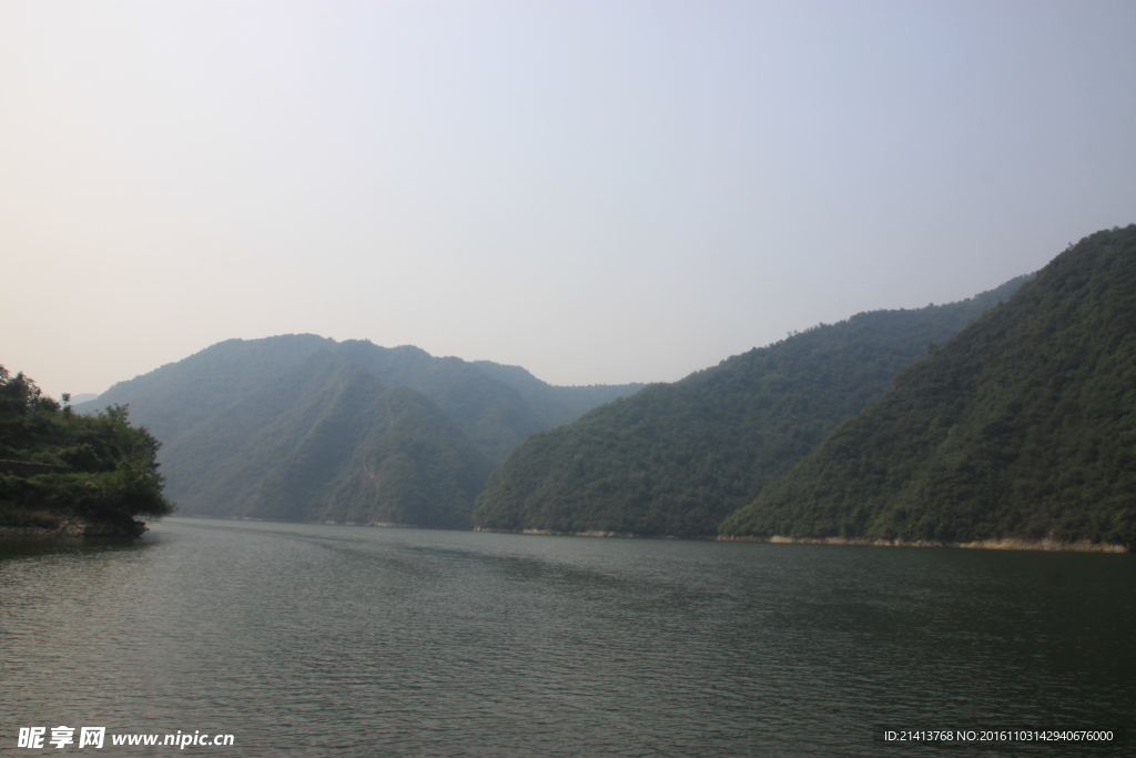 名山大川