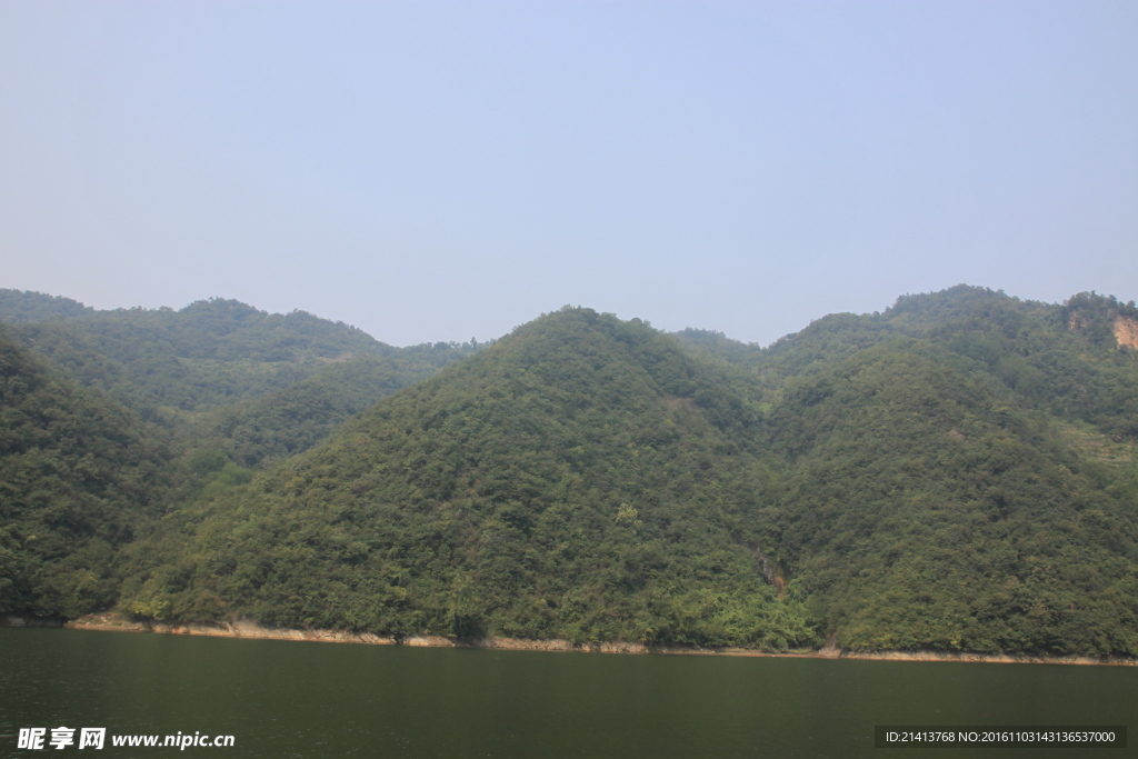 名山大川