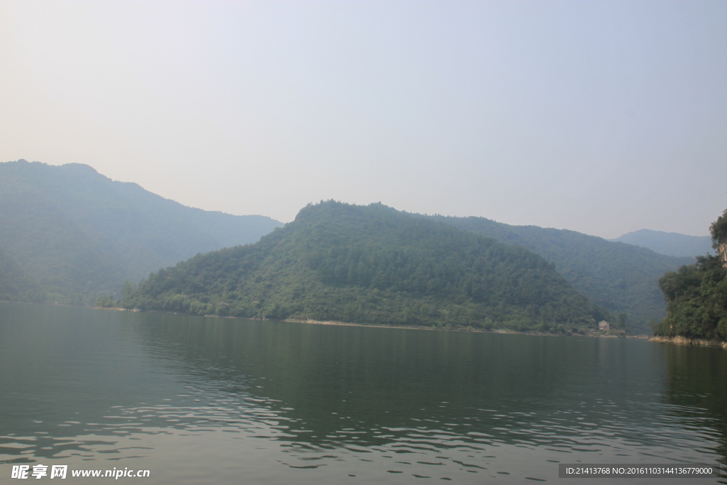 名山大川