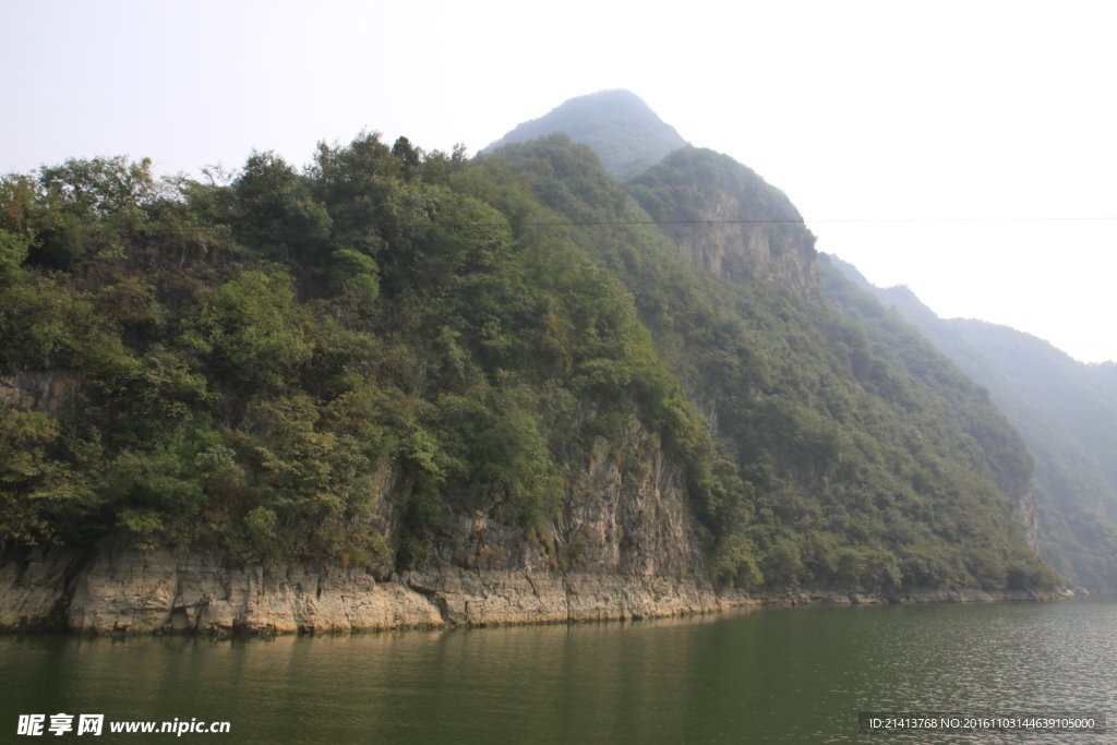名山大川