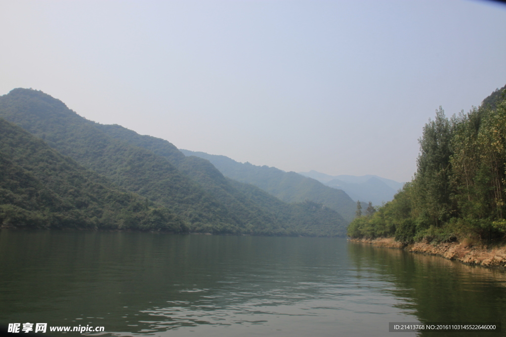名山大川