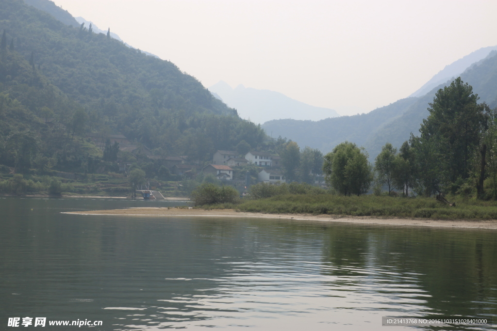 名山大川