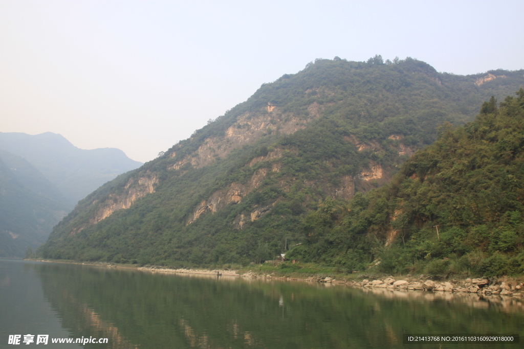 名山大川