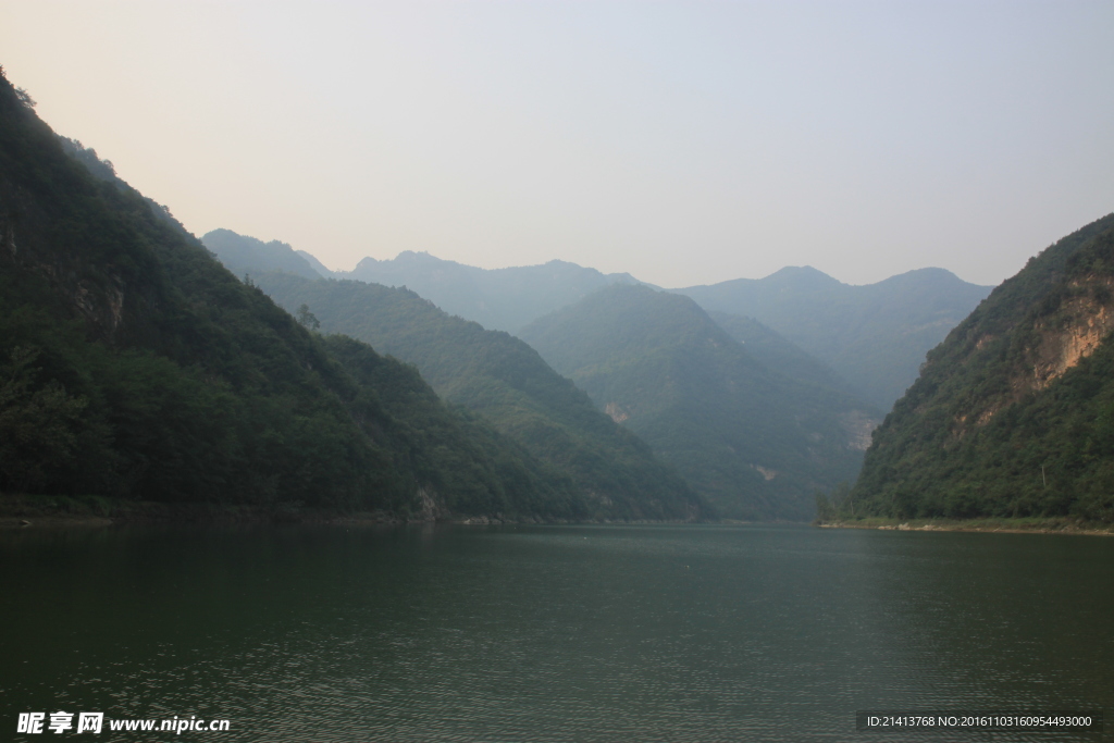名山大川
