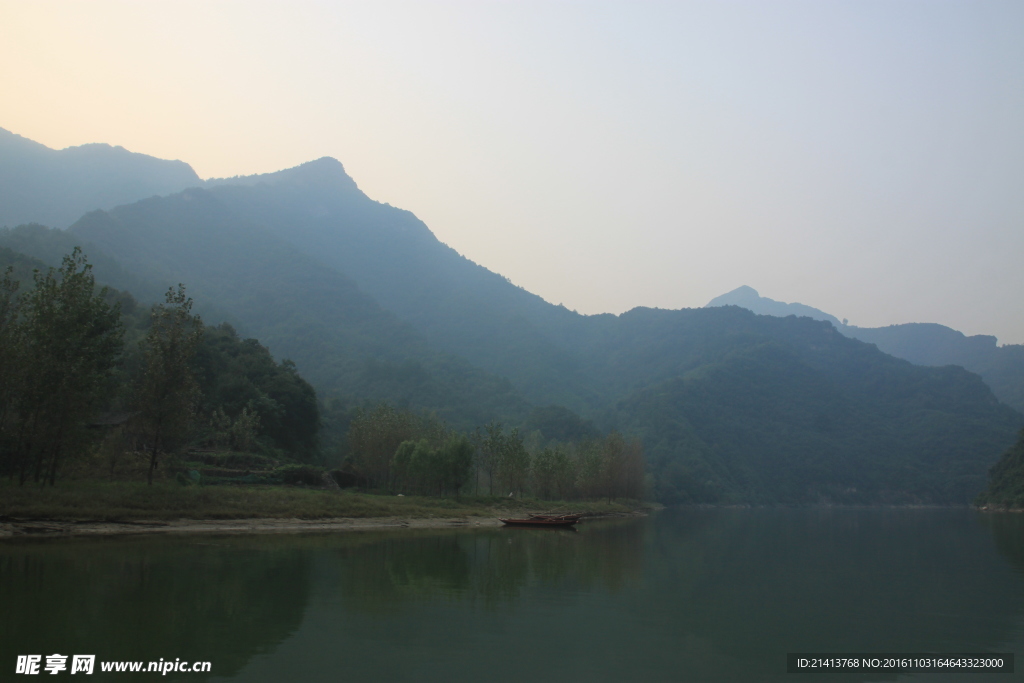 名山大川