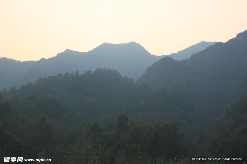 名山大川