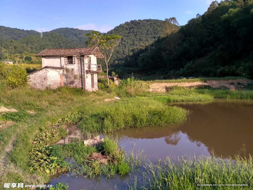 山川鱼塘