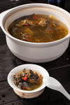 药膳炖乌鸡