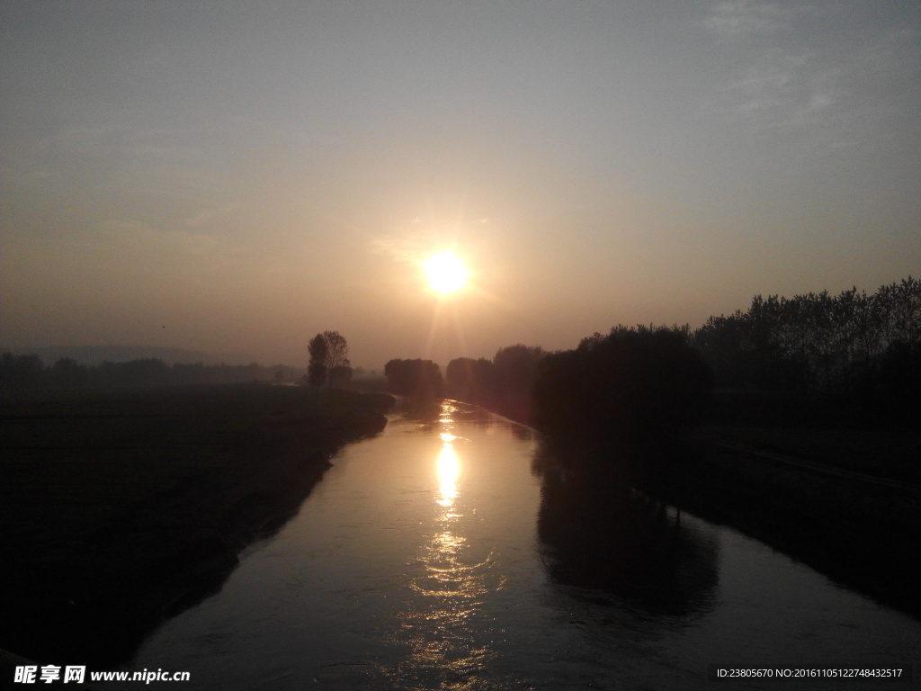 汾水夕阳无限好
