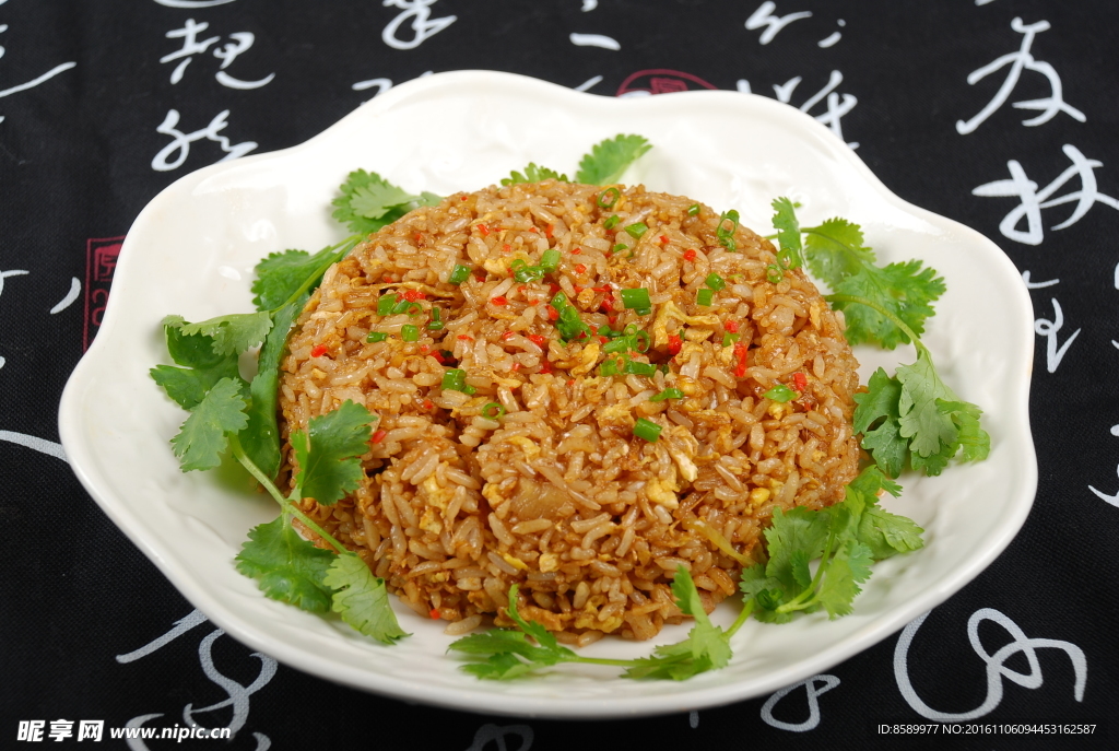 酱油蛋炒饭
