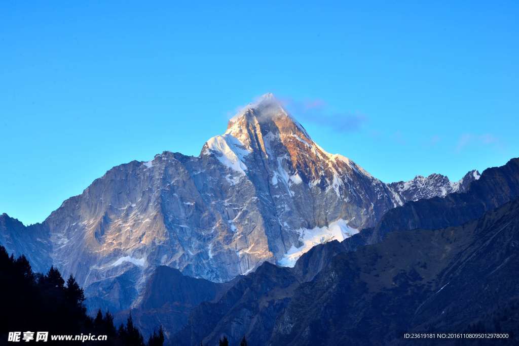 四姑娘山