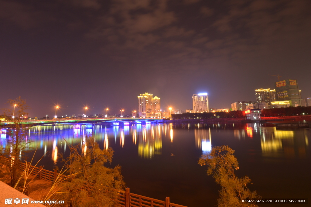 河源夜景